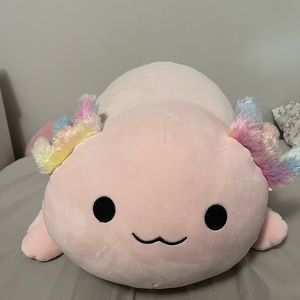 Laying Archie squishmallow